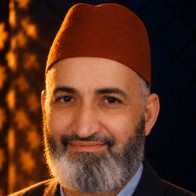 فريد الأنصاري بطربوش أحمر